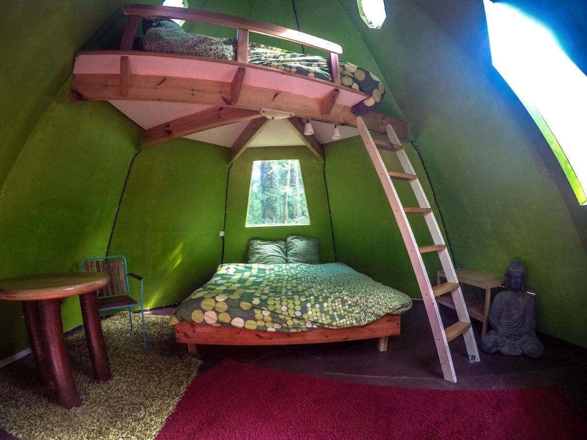 Les Bulles De La Maison Du Rocher Noisy-sur-Ecole Exteriér fotografie